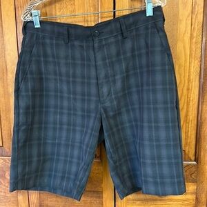 Ben Hogan Performance Golf Collection Black Plaid Shorts Size 32